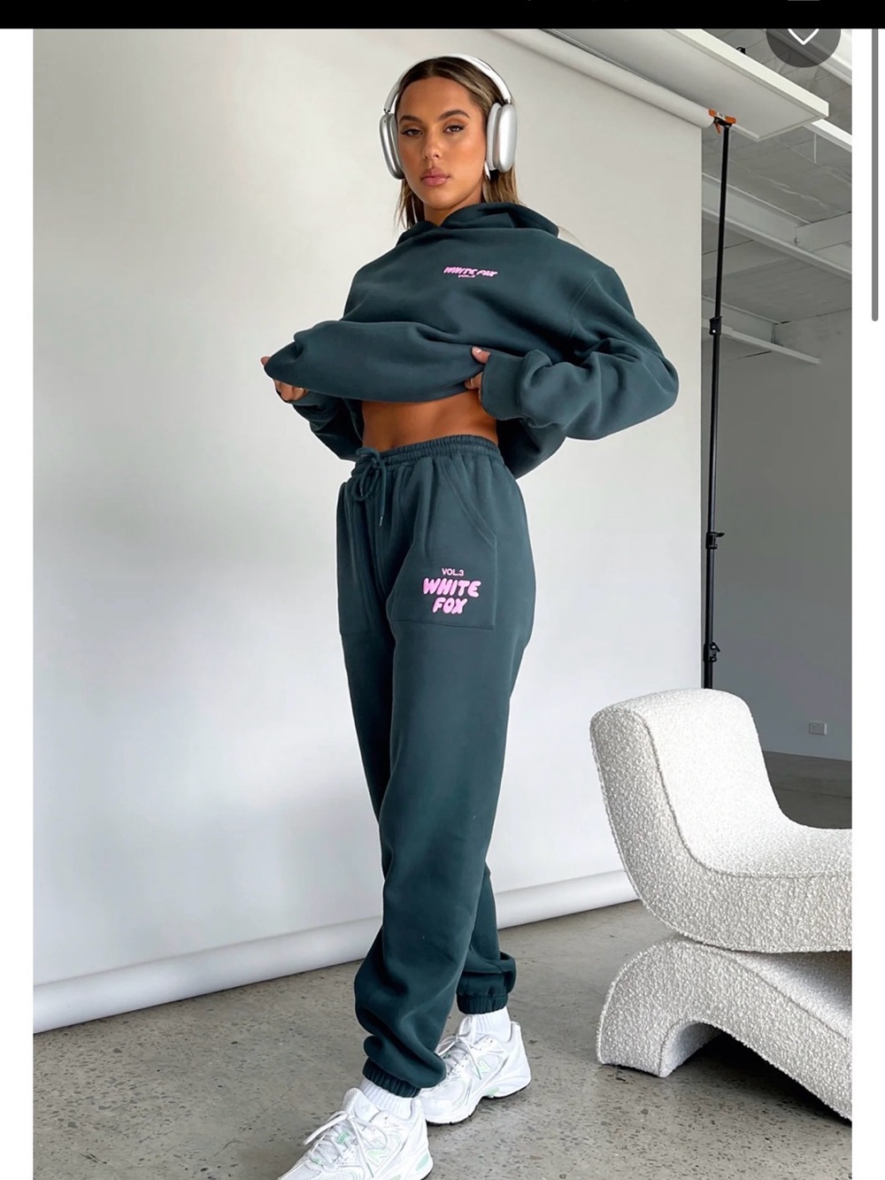 White Fox Offstage Sweatpants Pine Excellent Condition